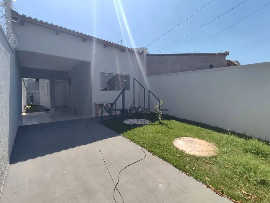 Foto 1 de Casa com 3 quartos à venda, 180m2 em Aparecida De Goiania - GO