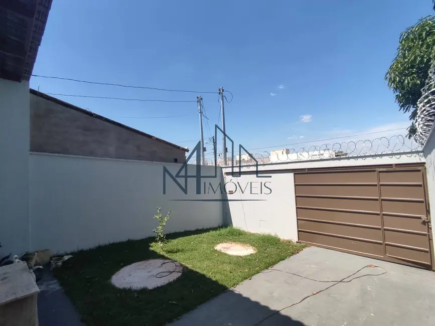 Foto 2 de Casa com 3 quartos à venda, 180m2 em Aparecida De Goiania - GO