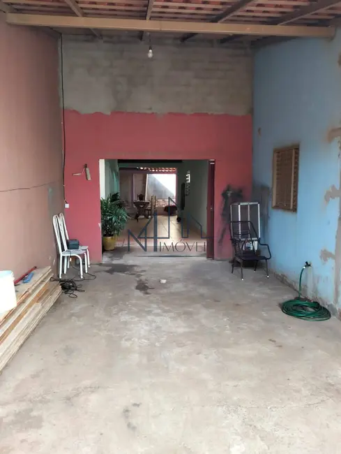 Foto 2 de Sobrado com 2 quartos à venda, 360m2 em Jardim São José, Goiania - GO