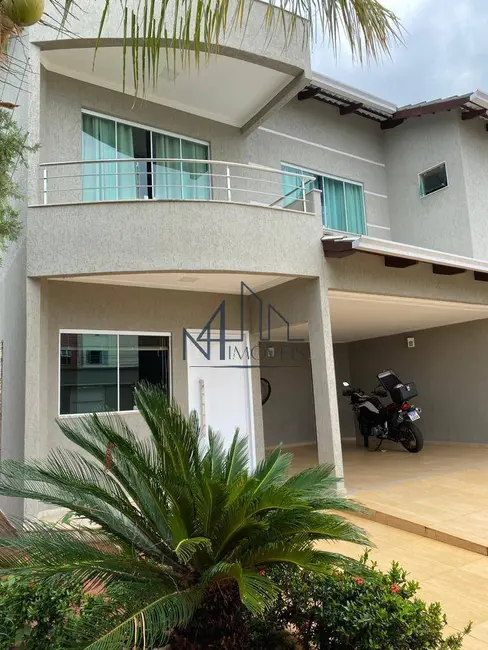 Foto 2 de Sobrado com 3 quartos à venda, 260m2 em Setor Sudoeste, Goiania - GO