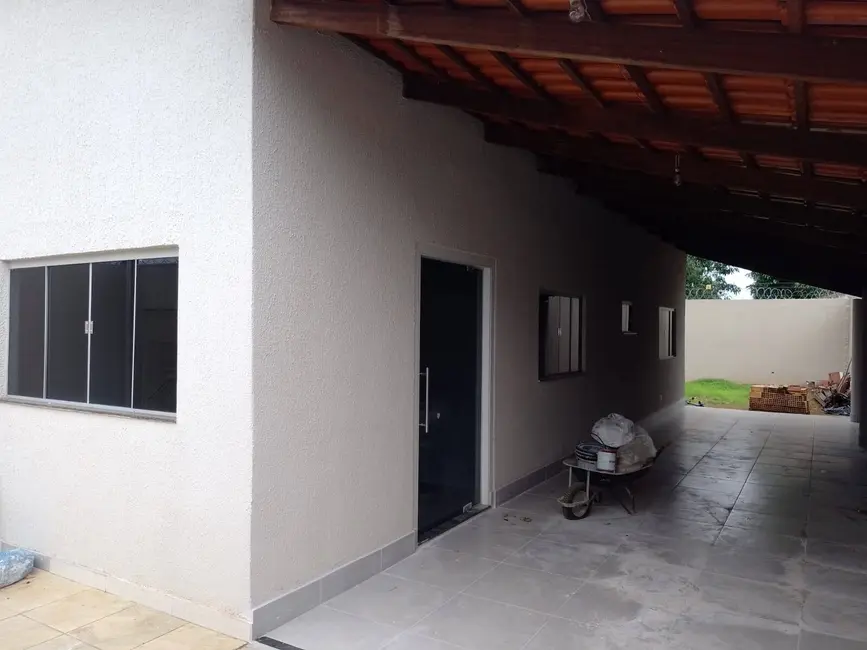 Foto 1 de Casa com 3 quartos à venda, 360m2 em Parque Santa Cecília, Aparecida De Goiania - GO