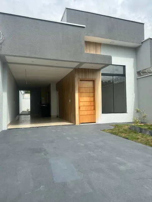 Foto 1 de Casa com 3 quartos à venda, 220m2 em Vila São Jorge, Aparecida De Goiania - GO