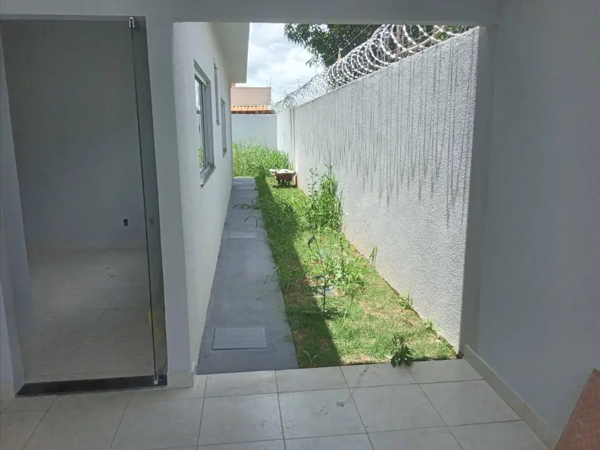 Foto 2 de Casa com 2 quartos à venda, 180m2 em Jardim Boa Esperança, Aparecida De Goiania - GO