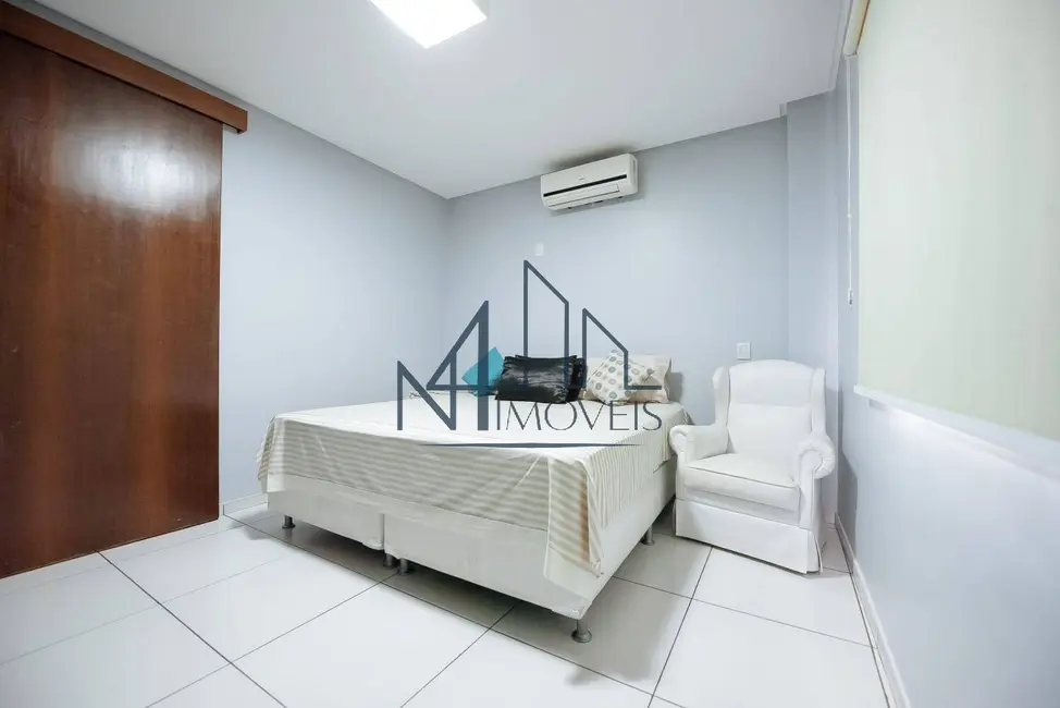 Sobrado com 5 quartos à venda, 403m2 em Vera Cruz, Aparecida De Goiania - GO - imagem 9 Foto 9 de Sobrado com 5 quartos à venda, 403m2 em Vera Cruz, Aparecida De Goiania - GO