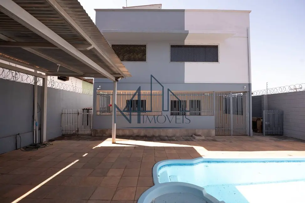 Sobrado com 5 quartos à venda, 403m2 em Vera Cruz, Aparecida De Goiania - GO - imagem 3 Foto 3 de Sobrado com 5 quartos à venda, 403m2 em Vera Cruz, Aparecida De Goiania - GO