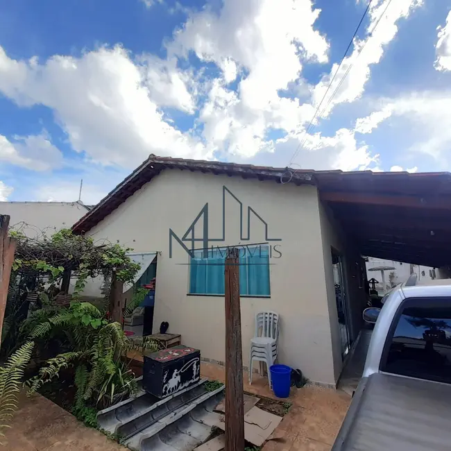 Foto 2 de Casa com 4 quartos à venda, 360m2 em Residencial Village Garavelo, Aparecida De Goiania - GO