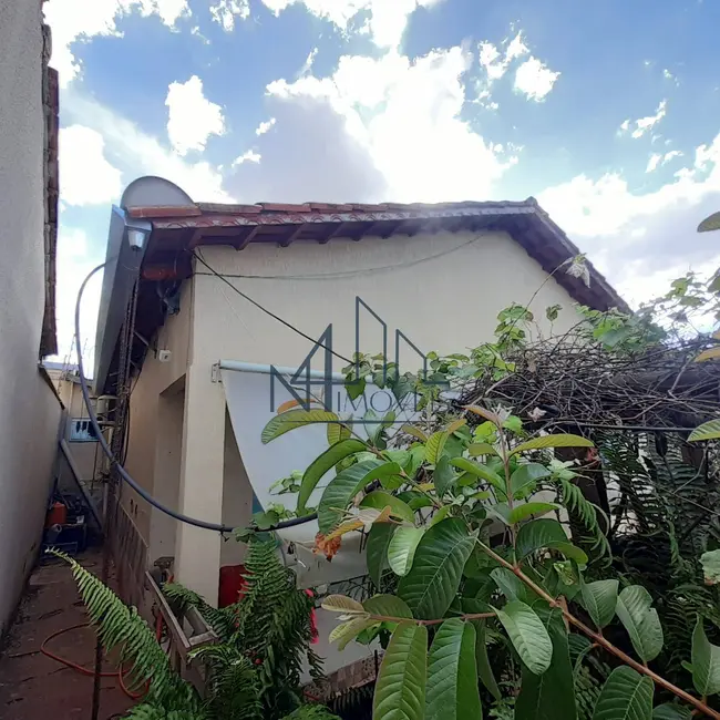 Foto 3 de Casa com 4 quartos à venda, 360m2 em Residencial Village Garavelo, Aparecida De Goiania - GO