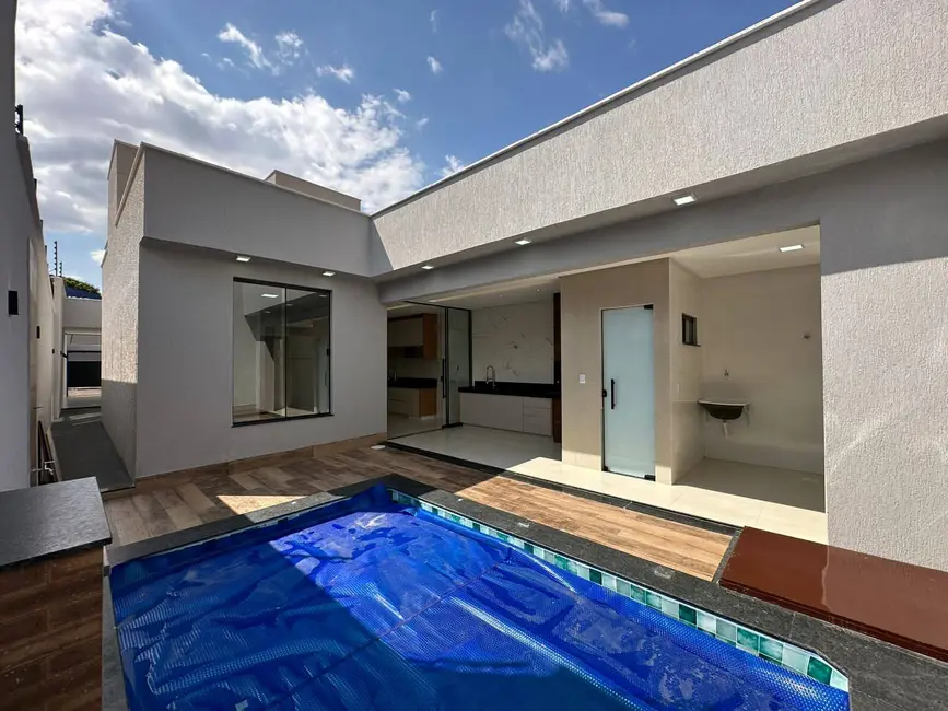 Foto 1 de Casa com 3 quartos à venda, 210m2 em Setor Pedro Ludovico, Goiania - GO