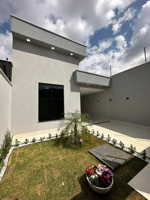 Foto 2 de Casa com 3 quartos à venda, 210m2 em Setor Pedro Ludovico, Goiania - GO