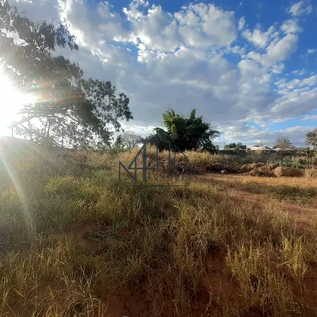 Foto 1 de Terreno / Lote à venda, 485m2 em Jardim Miramar, Aparecida De Goiania - GO