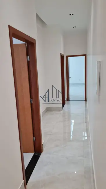 Casa com 3 quartos à venda, 230m2 em Residencial Monte Cristo, Trindade - GO - imagem 8 Foto 8 de Casa com 3 quartos à venda, 230m2 em Residencial Monte Cristo, Trindade - GO