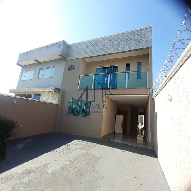 Foto 4 de Sobrado com 3 quartos à venda, 187m2 em Garavelo Residencial Park, Aparecida De Goiania - GO