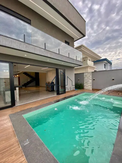 Foto 1 de Sobrado com 3 quartos à venda, 312m2 em Jardim Cristal, Aparecida De Goiania - GO