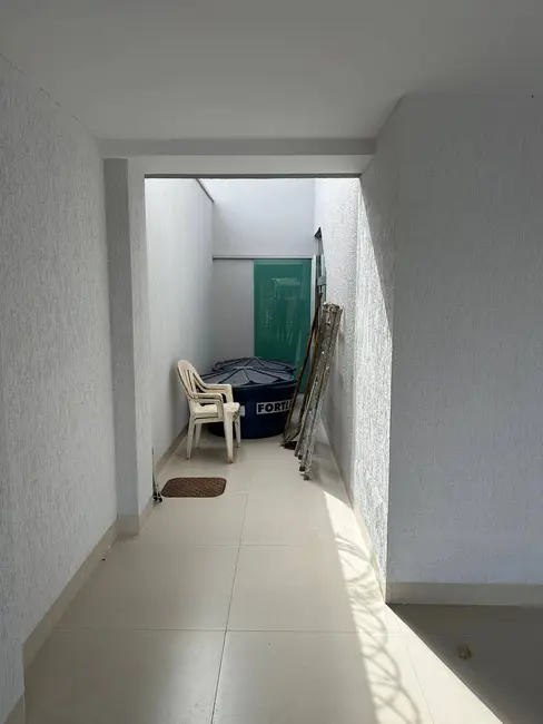 Foto 2 de Sobrado com 3 quartos à venda, 200m2 em Jardim Atlântico, Goiania - GO
