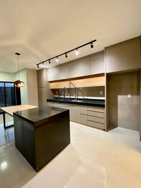 Sobrado com 3 quartos à venda, 312m2 em Aparecida De Goiania - GO - imagem 9 Foto 9 de Sobrado com 3 quartos à venda, 312m2 em Aparecida De Goiania - GO