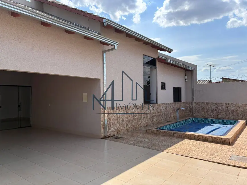 Foto 1 de Casa com 3 quartos à venda, 180m2 em Itapoã, Aparecida De Goiania - GO