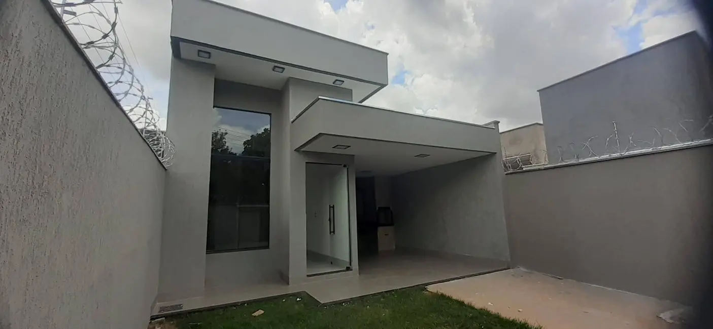 Foto 2 de Casa com 3 quartos à venda, 185m2 em Parque Itatiaia, Aparecida De Goiania - GO
