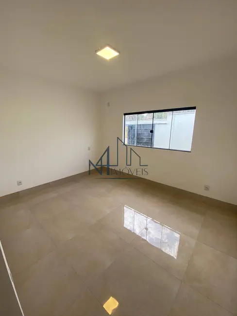 Casa com 3 quartos à venda, 222m2 em Vila Oliveira, Aparecida De Goiania - GO - imagem 6 Foto 6 de Casa com 3 quartos à venda, 222m2 em Vila Oliveira, Aparecida De Goiania - GO