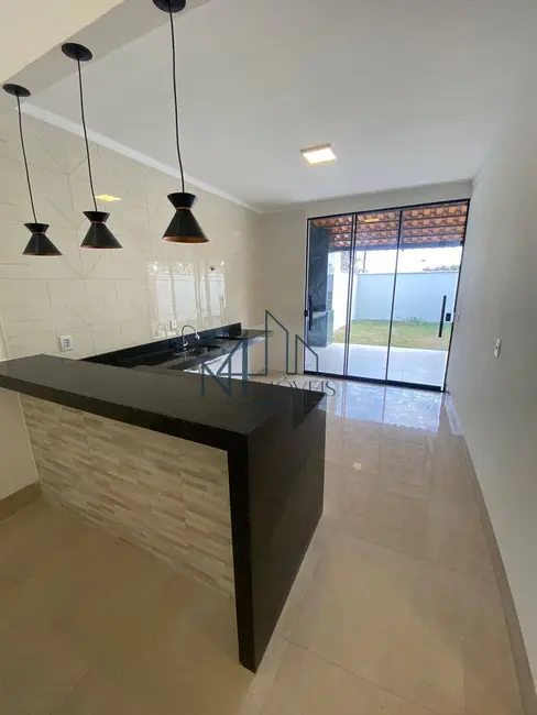 Casa com 3 quartos à venda, 222m2 em Vila Oliveira, Aparecida De Goiania - GO - imagem 5 Foto 5 de Casa com 3 quartos à venda, 222m2 em Vila Oliveira, Aparecida De Goiania - GO
