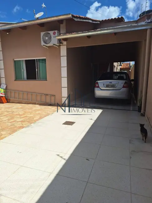 Foto 2 de Casa com 3 quartos à venda, 200m2 em Jardim Buriti Sereno, Aparecida De Goiania - GO