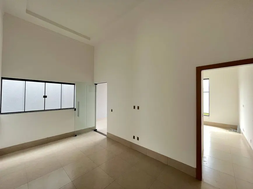 Foto 2 de Casa com 2 quartos à venda, 200m2 em Parque das Nações, Aparecida De Goiania - GO