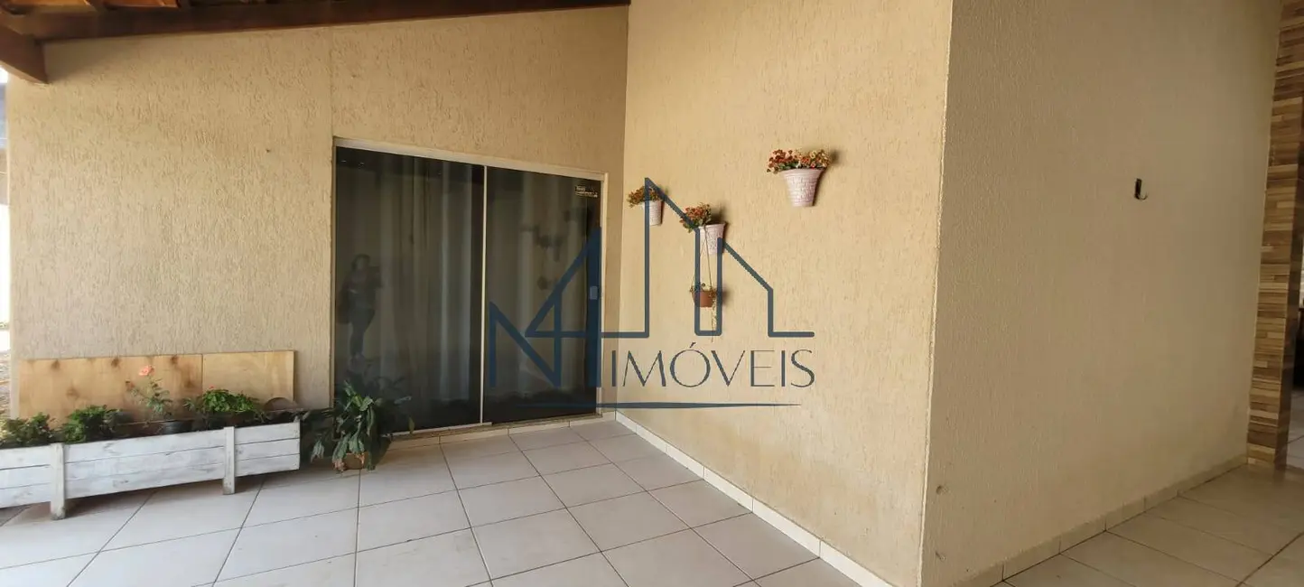 Foto 4 de Casa com 3 quartos à venda, 300m2 em Vera Cruz, Aparecida De Goiania - GO