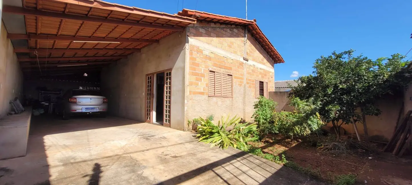 Foto 1 de Casa com 2 quartos à venda, 360m2 em Jardim Rosa do Sul, Aparecida De Goiania - GO