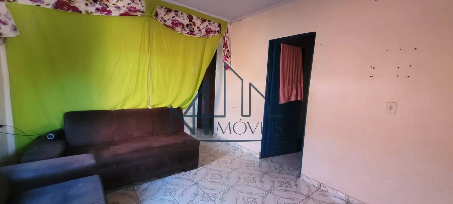 Foto 1 de Casa com 6 quartos à venda, 130m2 em Jardim Iracema, Aparecida De Goiania - GO