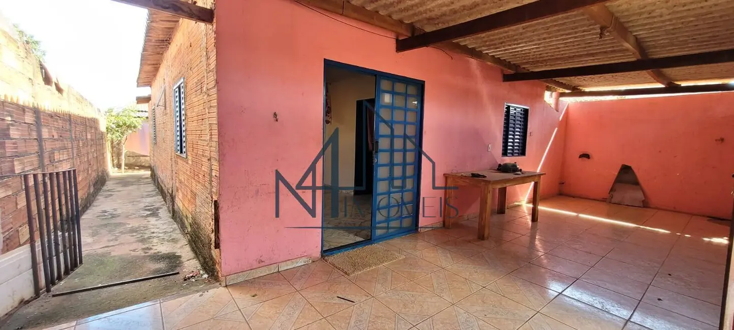 Foto 3 de Casa com 6 quartos à venda, 130m2 em Jardim Iracema, Aparecida De Goiania - GO