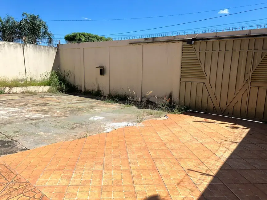 Foto 2 de Casa com 3 quartos à venda, 455m2 em Vila Oliveira, Aparecida De Goiania - GO