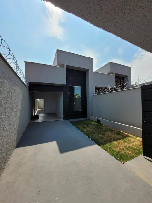 Foto 2 de Casa com 2 quartos à venda, 180m2 em Jardim Alto Paraíso, Aparecida De Goiania - GO