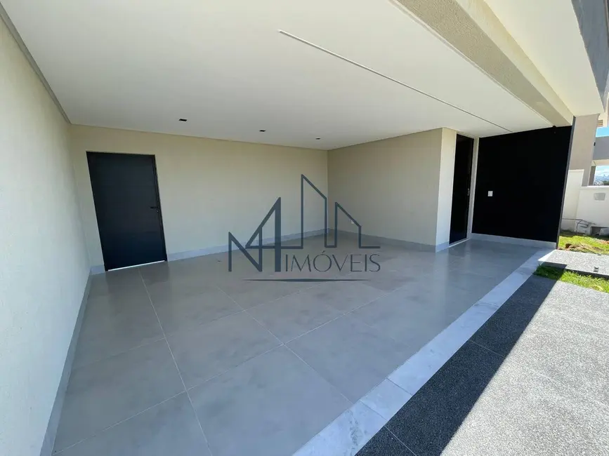 Sobrado com 3 quartos à venda, 322m2 em Aparecida De Goiania - GO - imagem 5 Foto 5 de Sobrado com 3 quartos à venda, 322m2 em Aparecida De Goiania - GO