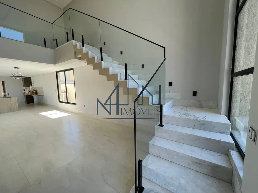 Sobrado com 3 quartos à venda, 322m2 em Aparecida De Goiania - GO - imagem 7 Foto 7 de Sobrado com 3 quartos à venda, 322m2 em Aparecida De Goiania - GO