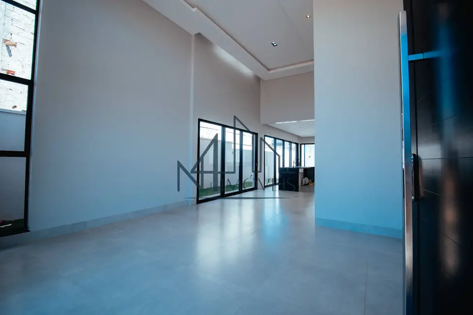 Foto 4 de Casa com 3 quartos à venda, 322m2 em Aparecida De Goiania - GO