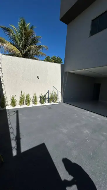 Foto 3 de Casa com 3 quartos à venda, 211m2 em Residencial Canadá, Goiania - GO
