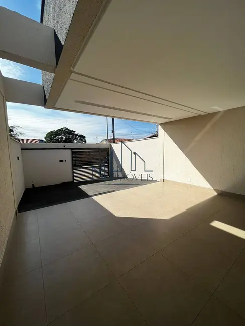 Foto 2 de Casa com 3 quartos à venda, 180m2 em Parque Hayala, Aparecida De Goiania - GO
