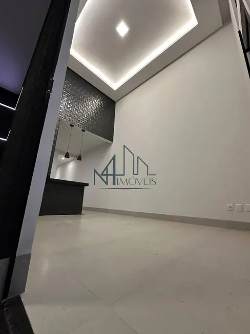 Foto 4 de Casa com 3 quartos à venda, 180m2 em Jardim Cristalino, Aparecida De Goiania - GO