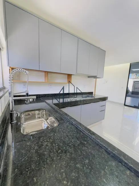 Sobrado com 3 quartos à venda em Independência - 2º Complemento, Aparecida De Goiania - GO - imagem 5 Foto 5 de Sobrado com 3 quartos à venda em Independência - 2º Complemento, Aparecida De Goiania - GO