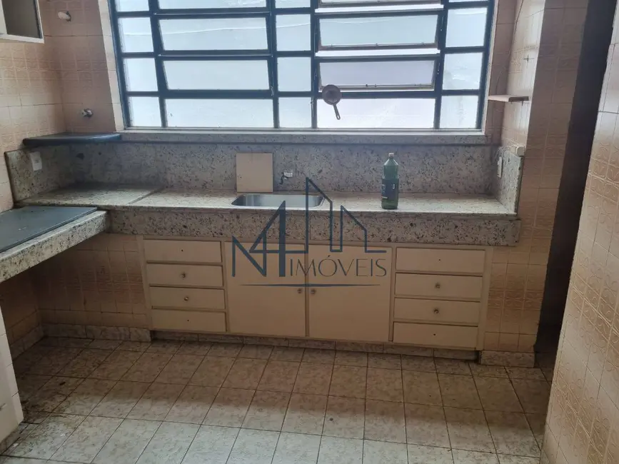 Foto 3 de Casa com 4 quartos à venda em Setor Leste Universitário, Goiania - GO