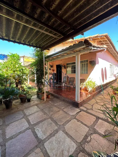 Casa com 3 quartos à venda, 429m2 em Setor Coimbra, Goiania - GO - imagem 9 Foto 9 de Casa com 3 quartos à venda, 429m2 em Setor Coimbra, Goiania - GO