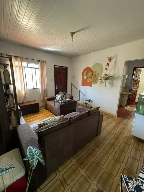 Casa com 3 quartos à venda, 429m2 em Setor Coimbra, Goiania - GO - imagem 3 Foto 3 de Casa com 3 quartos à venda, 429m2 em Setor Coimbra, Goiania - GO