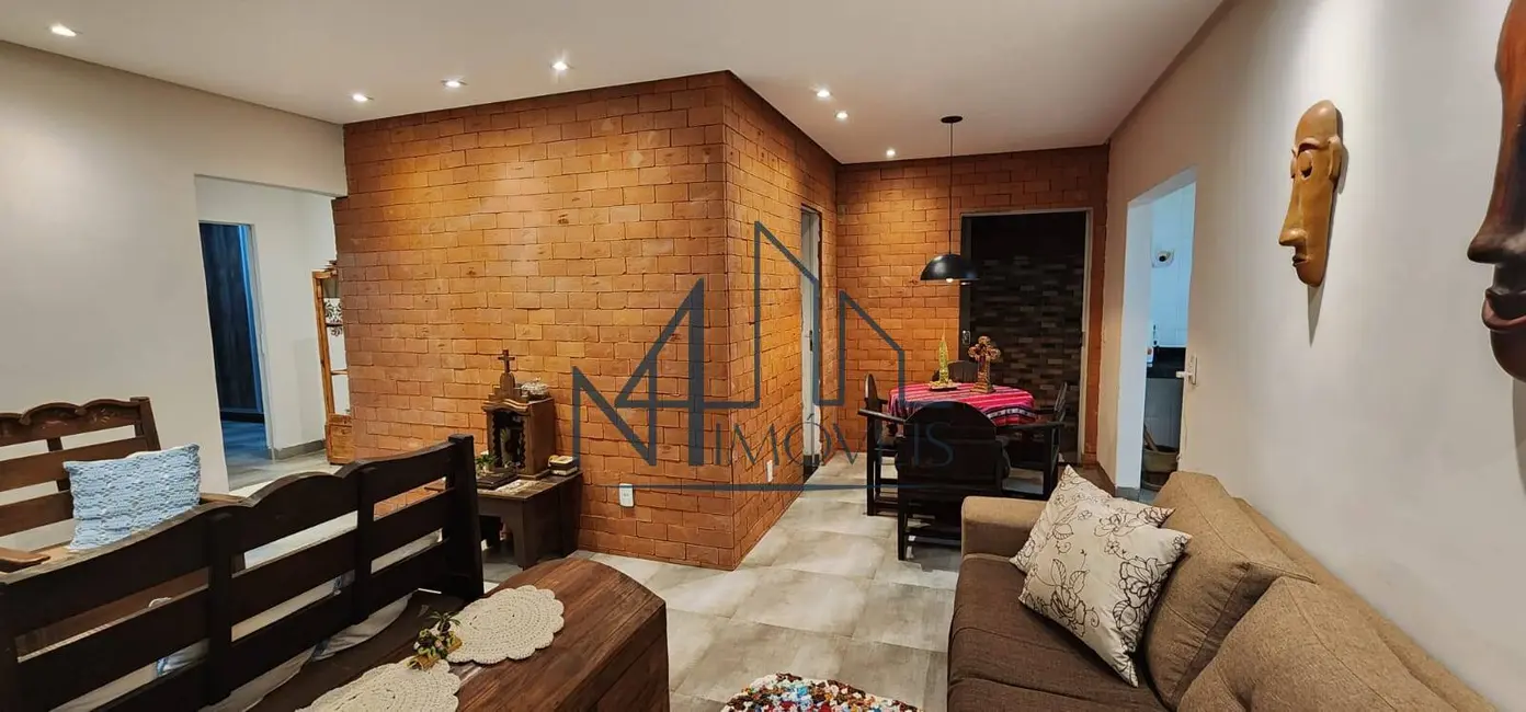 Casa com 3 quartos à venda, 224m2 em Caldas Novas - GO - imagem 5 Foto 5 de Casa com 3 quartos à venda, 224m2 em Caldas Novas - GO