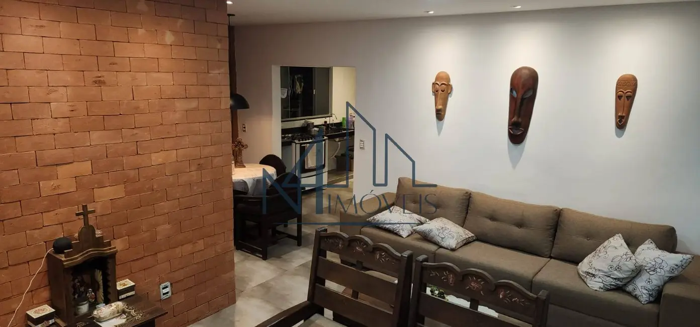 Casa com 3 quartos à venda, 224m2 em Caldas Novas - GO - imagem 3 Foto 3 de Casa com 3 quartos à venda, 224m2 em Caldas Novas - GO