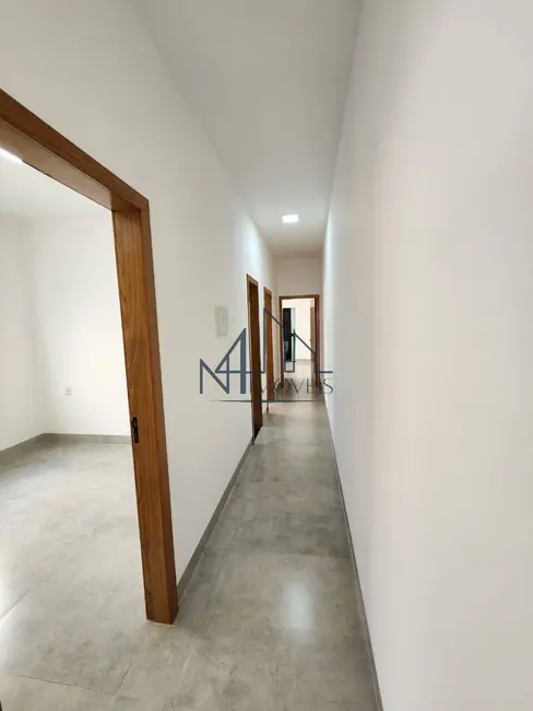 Casa com 3 quartos à venda, 150m2 em Residencial Jardim Canedo III, Senador Canedo - GO - imagem 8 Foto 8 de Casa com 3 quartos à venda, 150m2 em Residencial Jardim Canedo III, Senador Canedo - GO