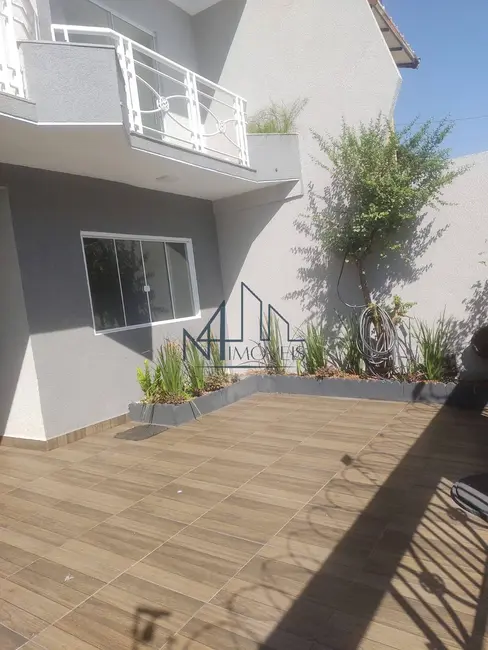 Foto 4 de Casa com 5 quartos à venda, 210m2 em Jardim Atlântico, Goiania - GO