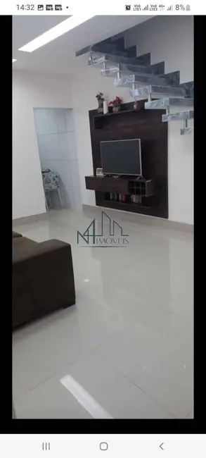 Sobrado com 4 quartos à venda, 203m2 em Jardim Veneza, Aparecida De Goiania - GO - imagem 3 Foto 3 de Sobrado com 4 quartos à venda, 203m2 em Jardim Veneza, Aparecida De Goiania - GO