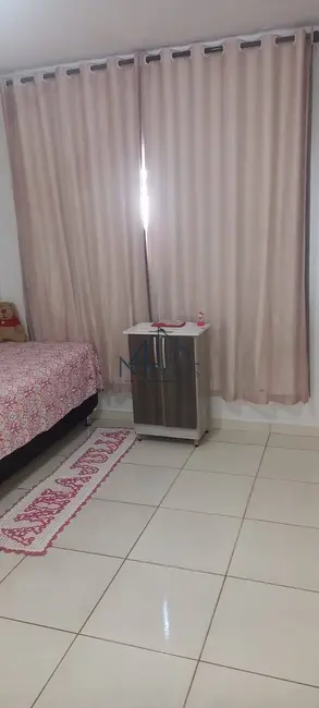 Sobrado com 4 quartos à venda, 203m2 em Jardim Veneza, Aparecida De Goiania - GO - imagem 7 Foto 7 de Sobrado com 4 quartos à venda, 203m2 em Jardim Veneza, Aparecida De Goiania - GO