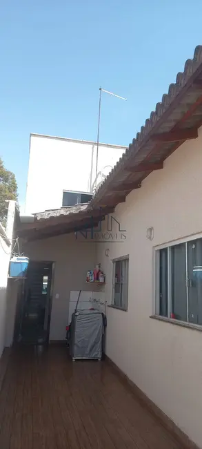 Foto 2 de Sobrado com 4 quartos à venda, 203m2 em Jardim Veneza, Aparecida De Goiania - GO