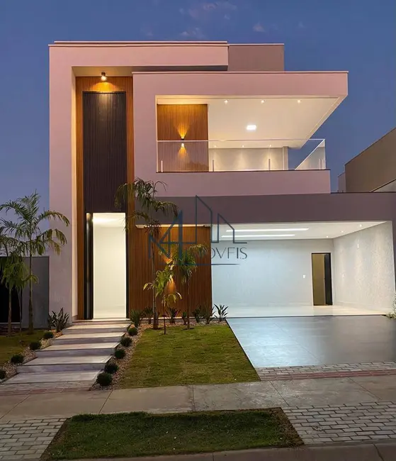 Foto 2 de Sobrado com 3 quartos à venda, 312m2 em Aparecida De Goiania - GO