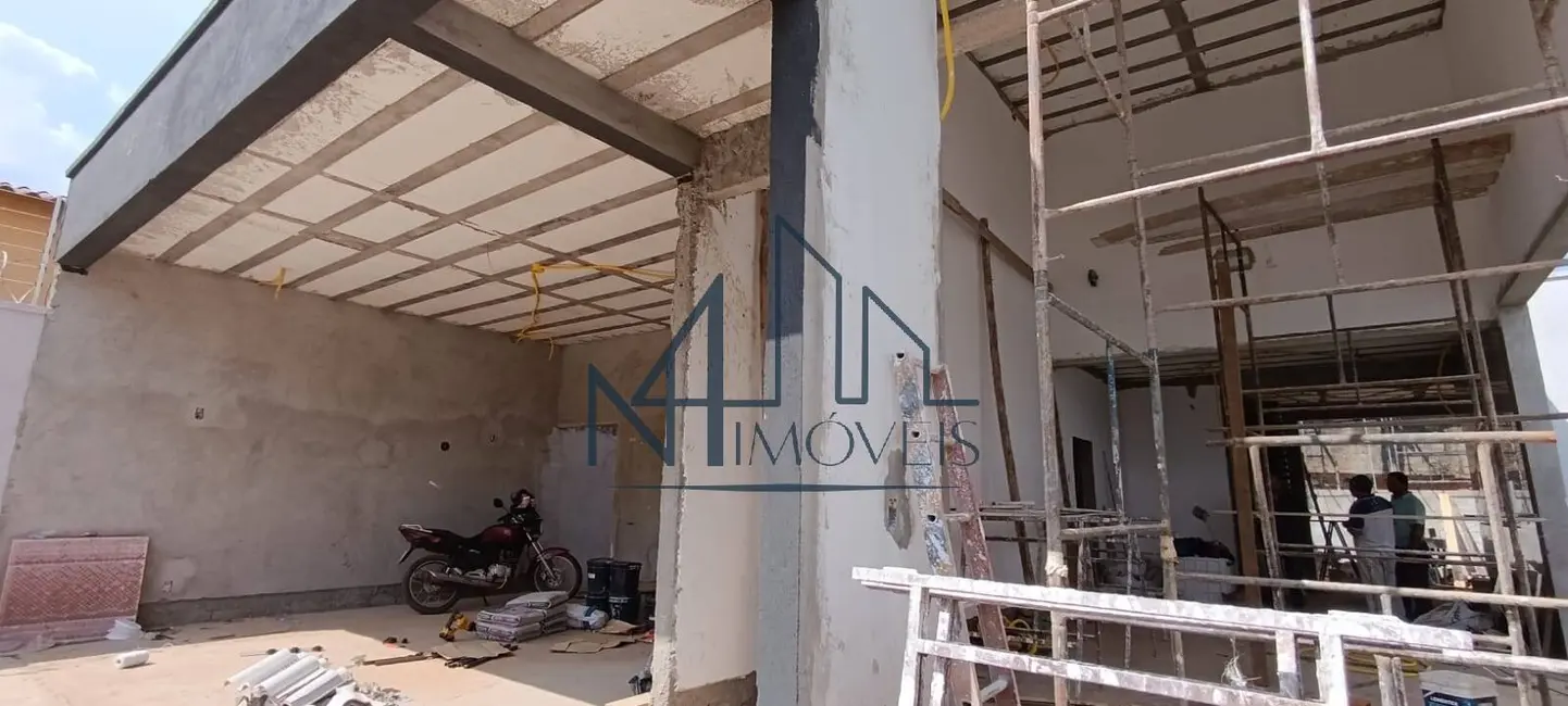 Foto 3 de Casa com 3 quartos à venda, 360m2 em Jardim Mont Serrat, Aparecida De Goiania - GO